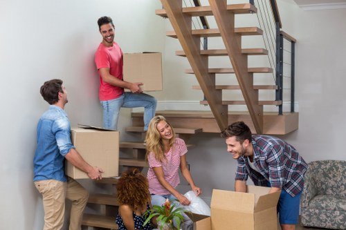 Removal truck hire service for homes in Finsbury Park
