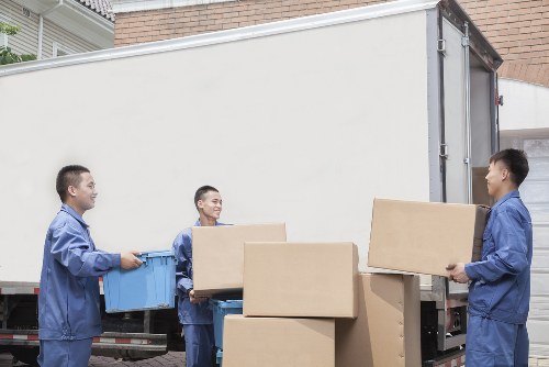 Professional van transport support in Finsbury Park