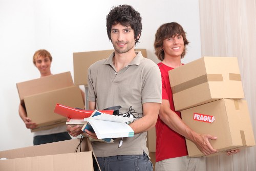 Local packing materials for flats and businesses near Finsbury Park