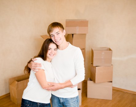 Wardrobe and fragile-item boxes used for a Finsbury Park relocation