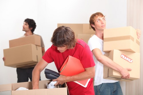 Dependable Finsbury Park man with van moving support