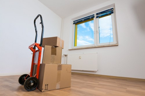 Unpacking and room organisation after a move in Finsbury Park