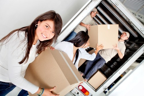 Cubic-yard and load-based quote options for Finsbury Park removals