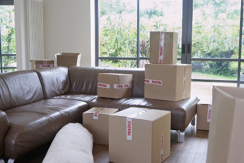 Residential and commercial moving truck support around Finsbury Park